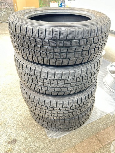 スタッドレスタイヤ