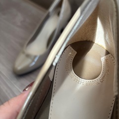 RANDA エナメルパンプス　24.5cmの画像