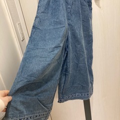 新品未使用タグ付きサロペットの画像