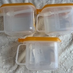 新品　調味料保存ポット　3つの画像