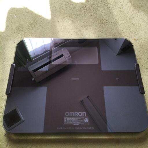 OMROM 体脂肪計 体重計