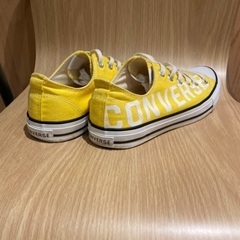 【 converse 】 黄・ロゴ 👟 ローカット，の画像