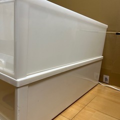 衣装ケース4つの画像