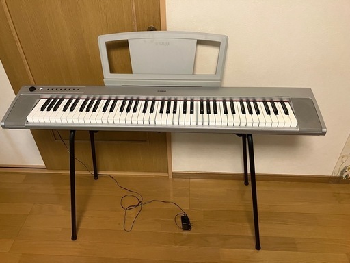 中古) YAMAHA 電子キーボード piaggero(ピアジェーロ) シルバー NP-31S