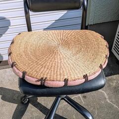 回転椅子、クッション