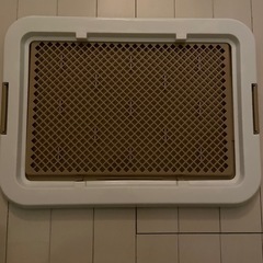 新品未使用　組み立てペットハウスとトイレの画像