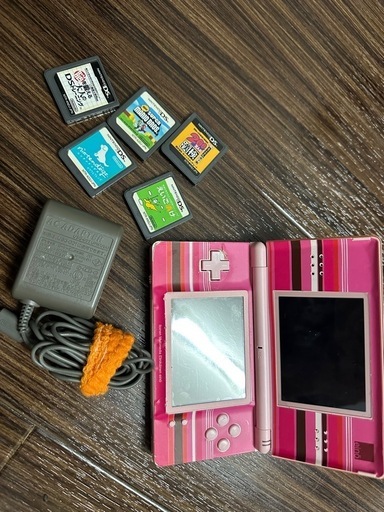 ニンテンドーDS Lite 本体 ピンク ゲーム5本セット