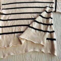 ボーダー柄ざっくりセーター　Lサイズ　ハイネックデザイン　アクリル100%　サイドスリットありの画像