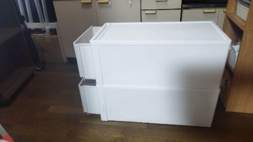 押入れ収納ケース2個