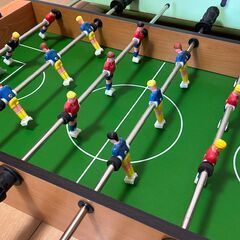 テーブルサッカーゲーム　卓上　ボードゲームの画像