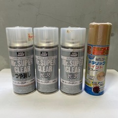 プラモデル用塗料スプレーなどの画像