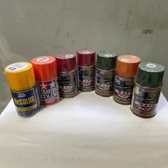 プラモデル用塗料スプレーなどの画像
