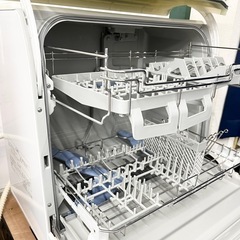 【中古品】【現状品】Panasonic パナソニック 食器洗い乾燥機 ホワイト NP-TR6-W 2013年製 キッチン家電 生活家電の画像