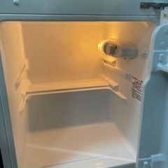 YAMDA ノンフロン冷凍冷蔵庫　YRZ-c09B1の画像