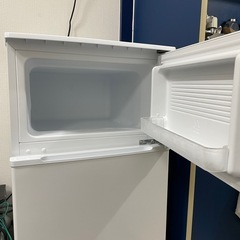 YAMDA ノンフロン冷凍冷蔵庫　YRZ-c09B1の画像