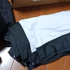 YOWHICK プロジェクタースクリーン 100インチの画像