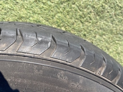 (交渉中)ハイエース　純正　タイヤ　ホイール付き
