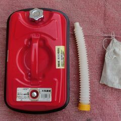 ● ガソリン 携行缶 ５Ｌ 美品 草払い機 の 混合ガソリン造り...