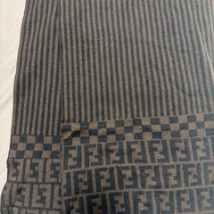 FENDI ズッカ柄マフラー