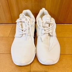 ナイキ　運動靴24cmの画像