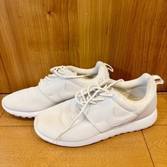 ナイキ　運動靴24cm