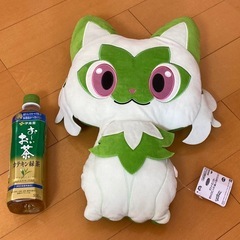 【新品・タグ付き】ポケットモンスター ★ めちゃでかニャオハぬいぐるみクッション　人気の画像