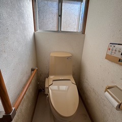 NO5【戸建て 4DK】新居浜市上原 駐車場付き⭐ 家賃3.2万円!!敷金礼金0円 ペット可 仲介手数料0円!! 2階建て！バストイレ別  📢 当月末まで家賃無料【ペット可】 貸家 戸建て 格安　 賃貸物件  - 不動産