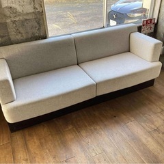 ワンオフ高級ソファー差し上げます！傷あり！の画像