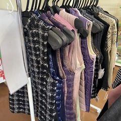 日当12500円〜！運転が好きな方。1日7件程度、決まった場所へ品物の補充、入れ替えの画像