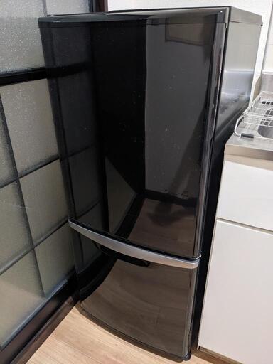 決まりました　冷蔵庫　黒