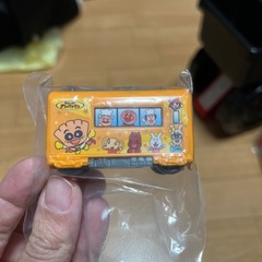 【２台セット】アンパンマン　ガチャガチャ　電車　おもちゃ