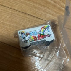 【２台セット】アンパンマン　ガチャガチャ　電車　おもちゃの画像
