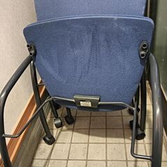 オフィスチェアの画像