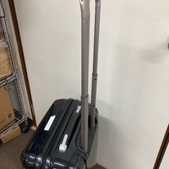 F-1659⭐️スーツケースです‼️鍵もありますの画像