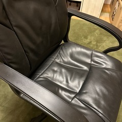 《決まりました》キャスター付き椅子の画像