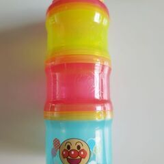 アンパンマン粉ミルクケースの画像
