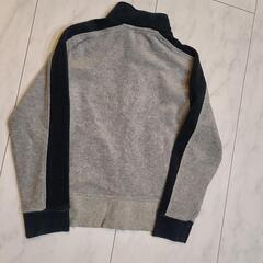 【綺麗】150サイズ 子供用 GAP トレーナーの画像