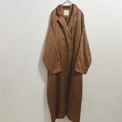 ロングコート　アウター　上着　チェスターコート　春秋冬　　薄めのコートの画像
