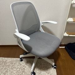 椅子 高さ調節可の画像