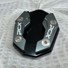 【未使用/値下げ】PCX サイドブラケットパッド の画像