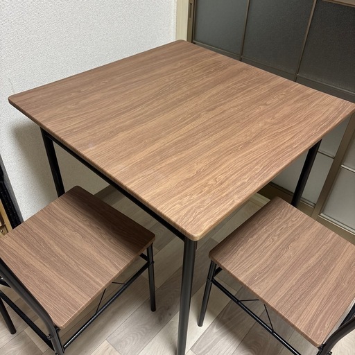 ダイニングテーブル