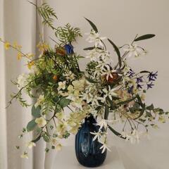 造花　フラワーアレンジメントの画像