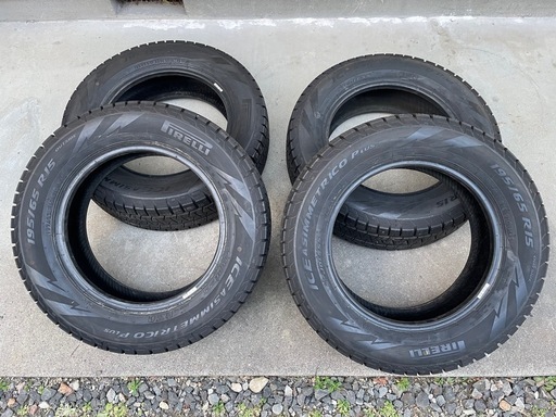 スタッドレス　195/65R15 溝あり