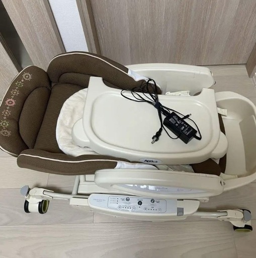 アップリカ 電動ハイローチェア ココチーノオートDX 電動ハイロー