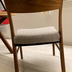 カリモクダイニングチェア4つ