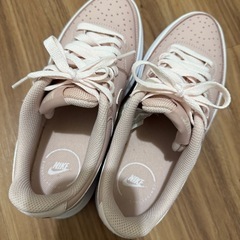  24.5　ナイキ ウィメンズ コート ビジョン アルタ LTR COURT VISION ALTA LTR DM0113-600 レディース 厚底 スニーカー ： ピンク NIKE DM0113 600の画像
