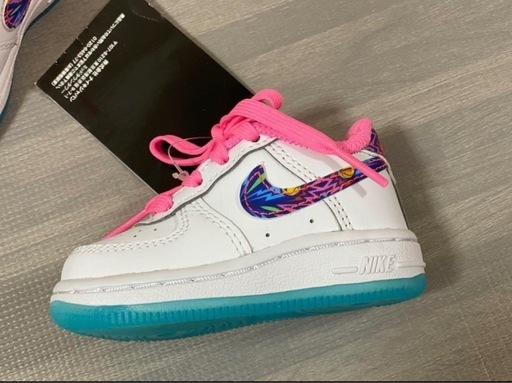 新品未使用 Nike エアフォース1 ベビーシューズ