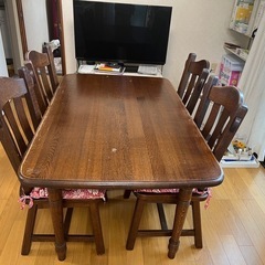 アンティークダイニングセットの画像