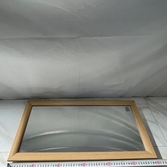 [ハ3581] 〈美品〉T.A.N   壁かけミラー　縁木製　　縦6
0×横30の画像