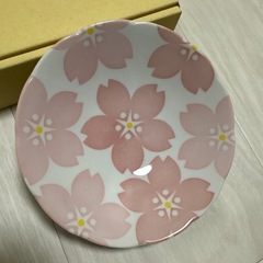 【新品未使用】たち吉 2枚 お皿 桜柄 ぼたん柄の画像